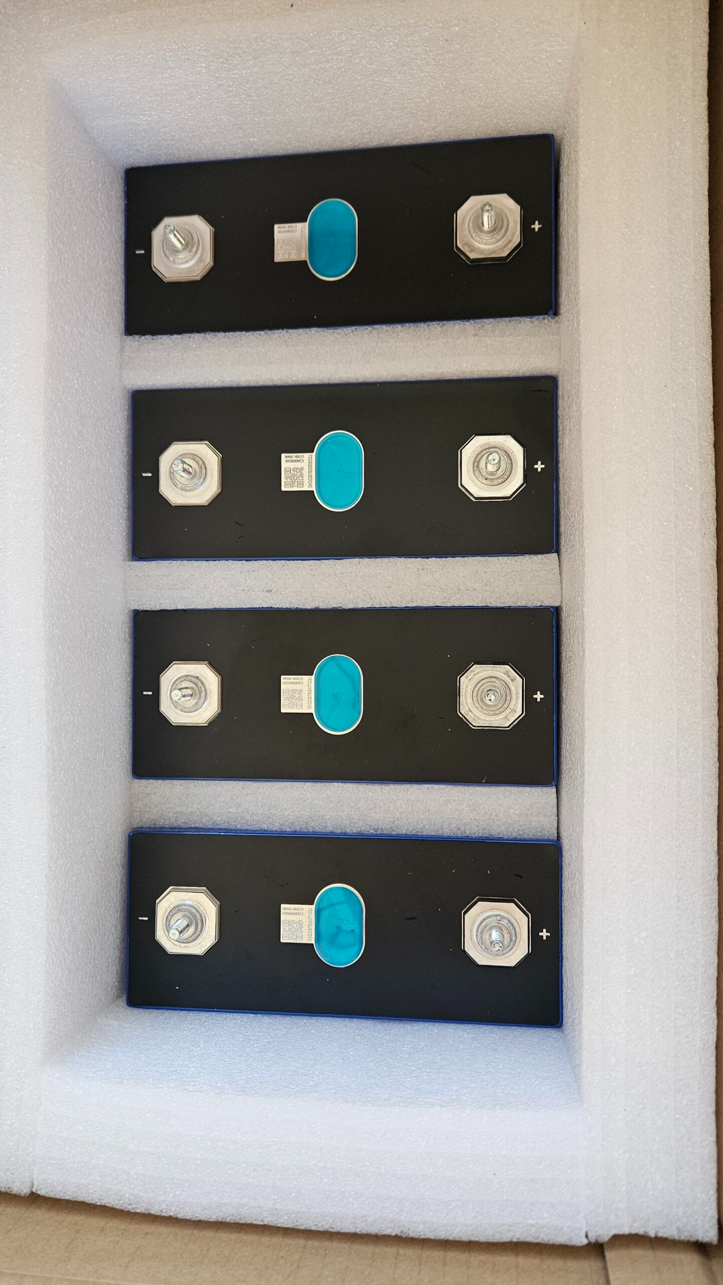 Celulă LiFePO4 EVE 280Ah 3.2V V3 – Grade A+ pentru sisteme fotovoltaice și ESS