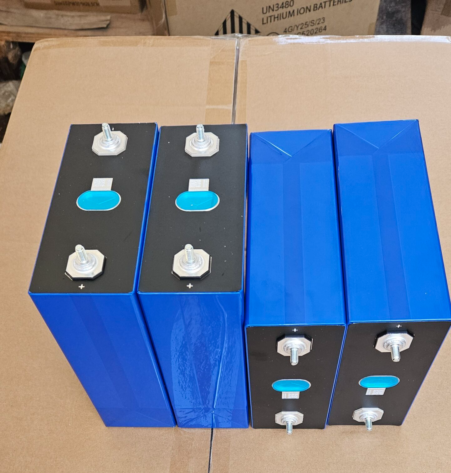 Celulă LiFePO4 EVE 314Ah 3.2V Grade A+ – pentru bancuri baterii 12V / 24V / 48V